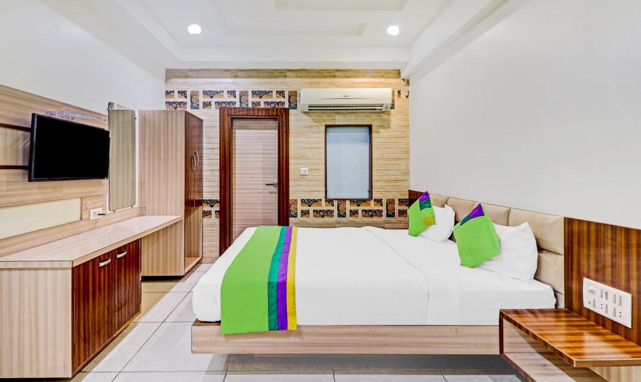 Treebo Taj Dream Hotel Agra  Eksteriør billede
