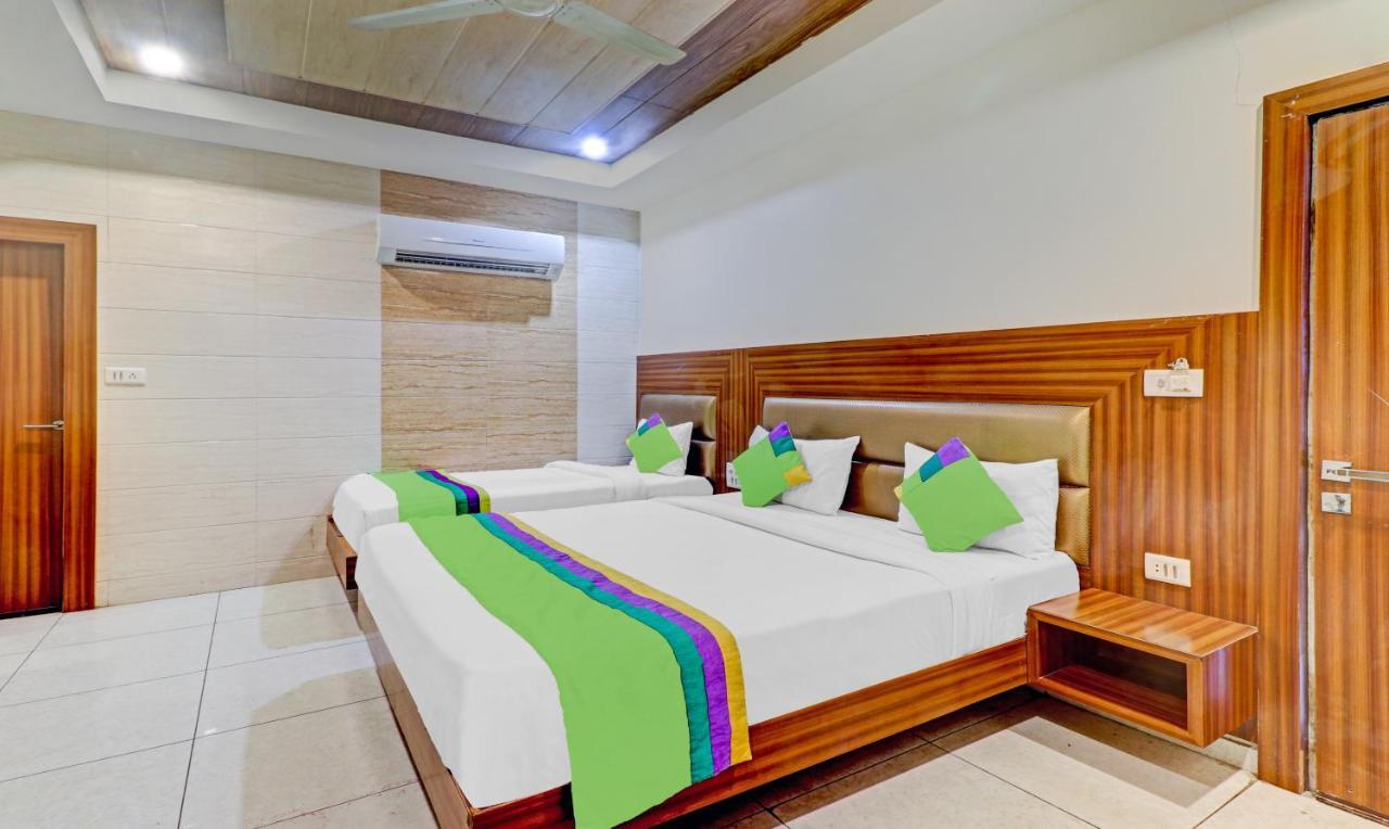 Treebo Taj Dream Hotel Agra  Eksteriør billede